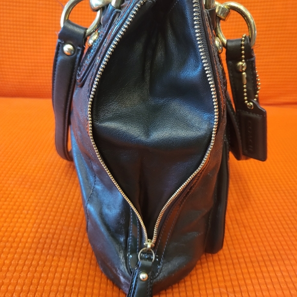 Coach Madison Leather & Croc-Embossed Shoulder Bag – Great Condition - Picture 9 of 11